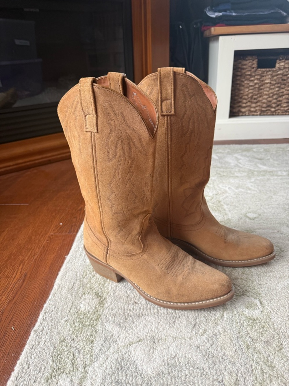 Laredo Tan Leather Cowboy Boots with White Logo